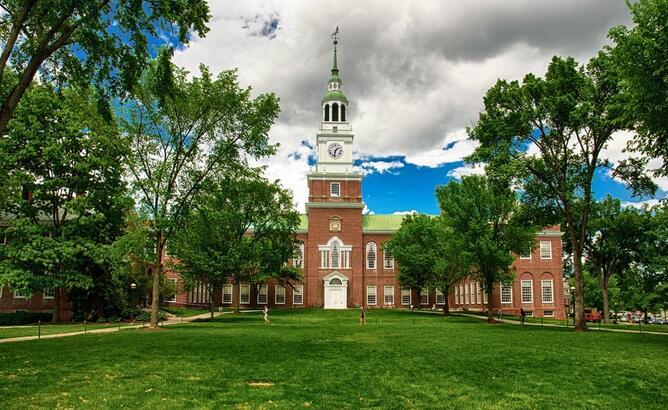 美国知名大学达特茅斯学院